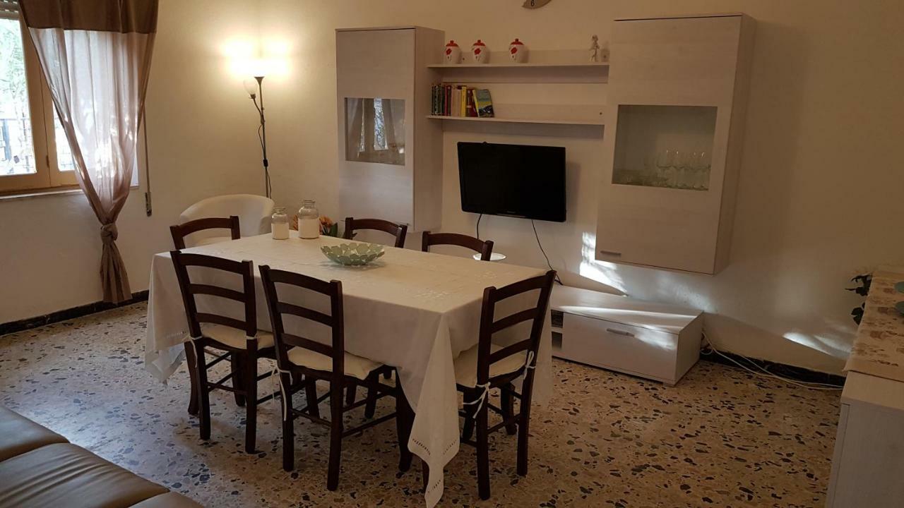 Villa Sul Mare A Chia 도무스드마리아 외부 사진