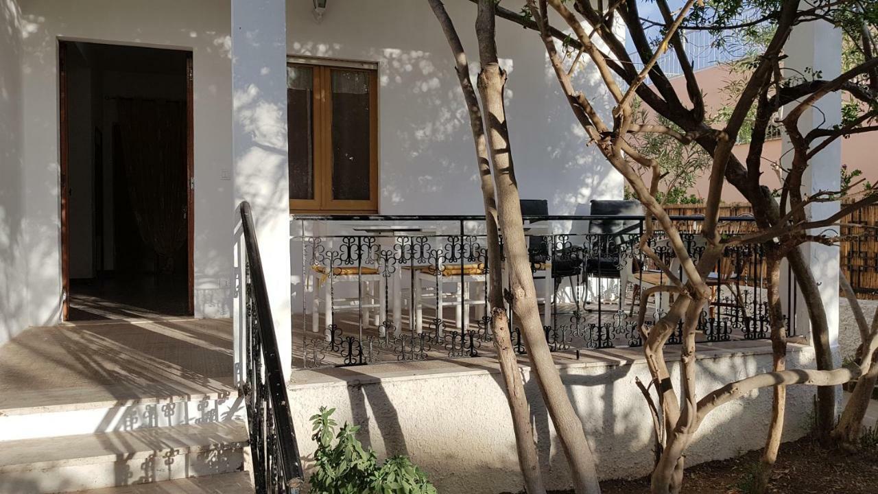 Villa Sul Mare A Chia 도무스드마리아 외부 사진